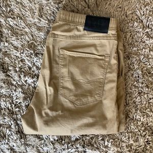 Denizen from Levi’s Khaki Jogger